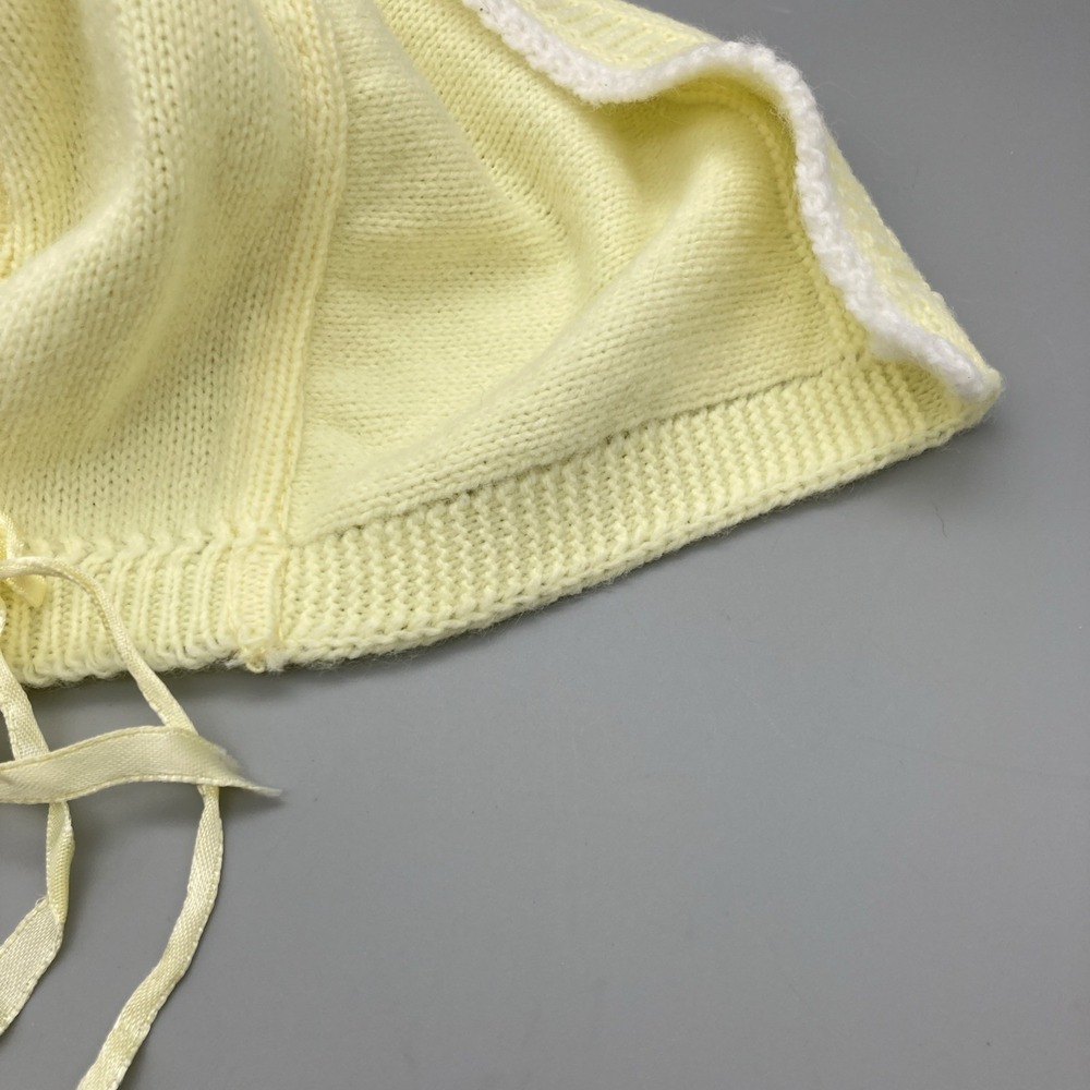 Hand Crocheted Yellow Baby Booties And Bonnet 0-6months - Picture 6 of 7